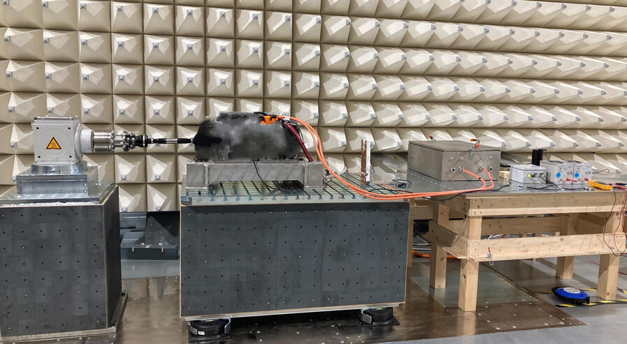 EMV-E-Motorenprüfstand mit Motor