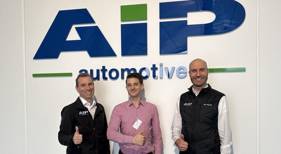 Folgen Sie uns auf LinkedIn