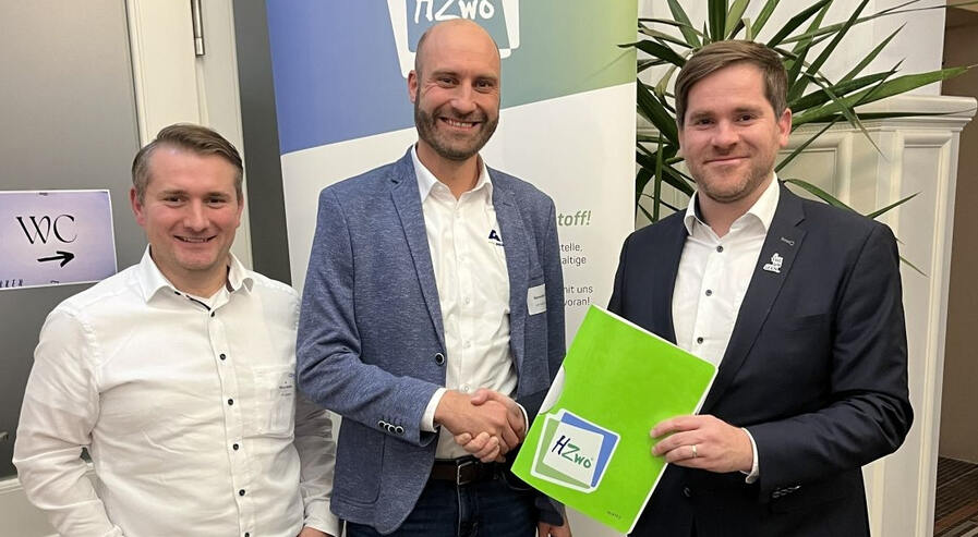 Folgen Sie uns auf LinkedIn