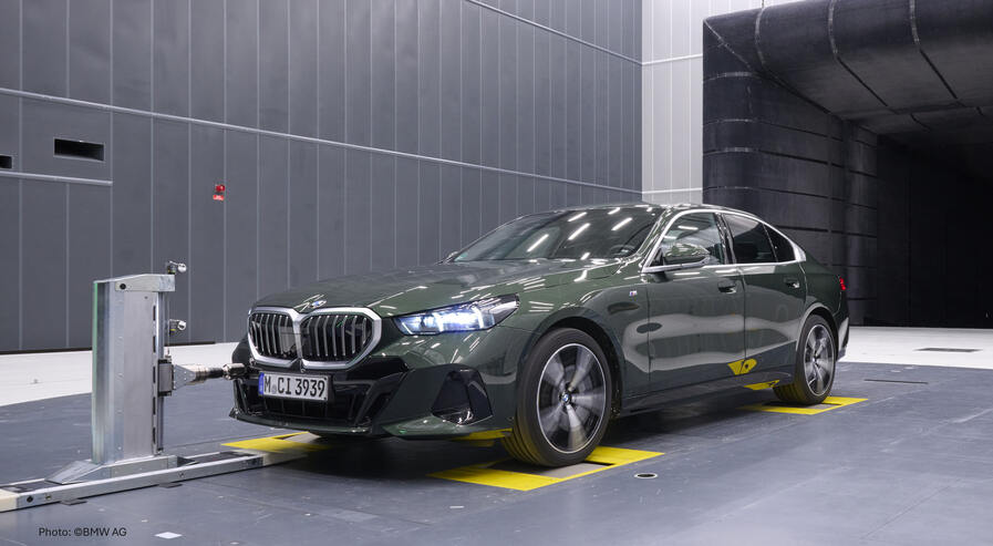 Fahrzeugtest unter Kontrollbedingungen