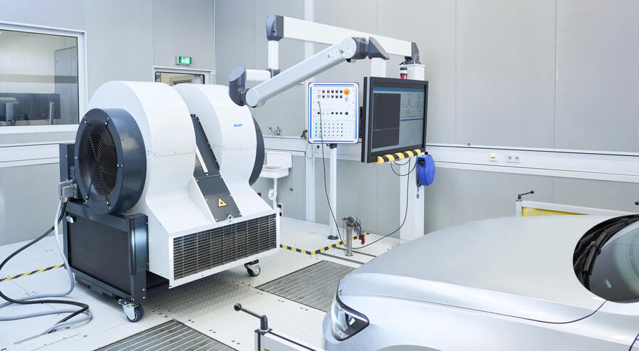 Fahrtwindgebläse im Testraum