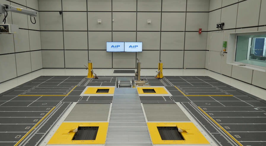 AIP Newton finder test bench